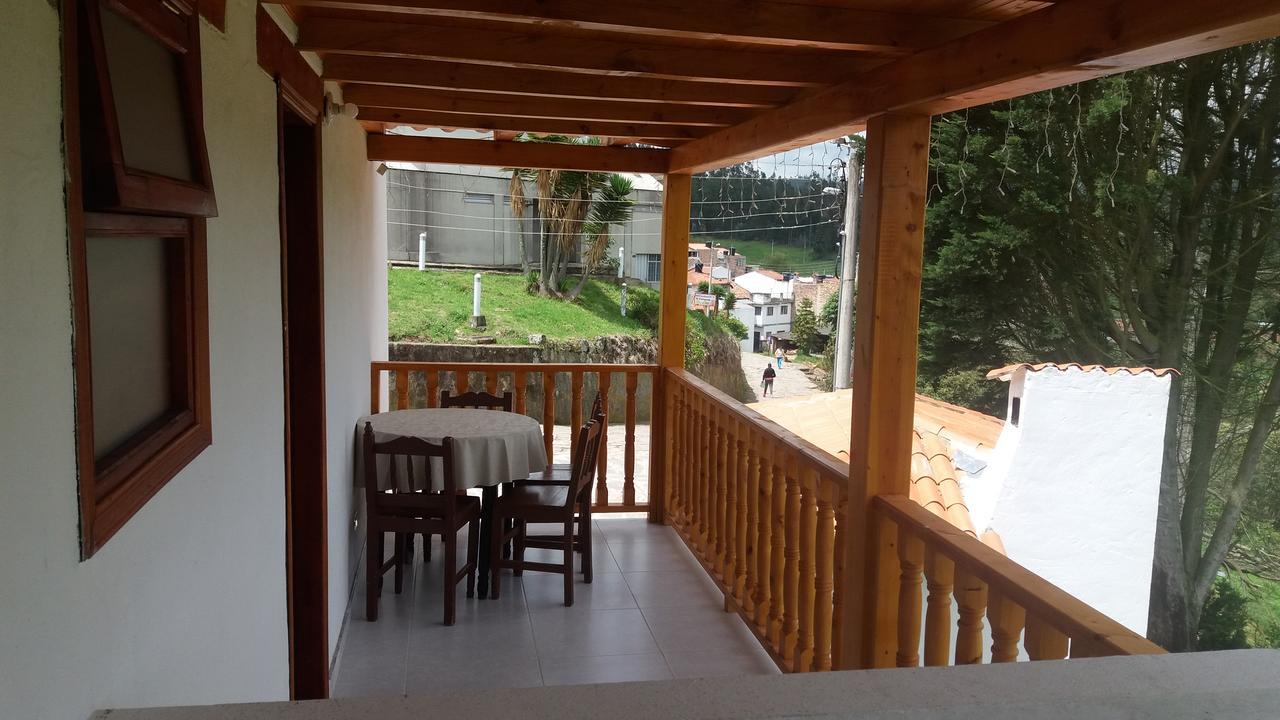 Hotel El Cangrejo Paipa Exteriör bild